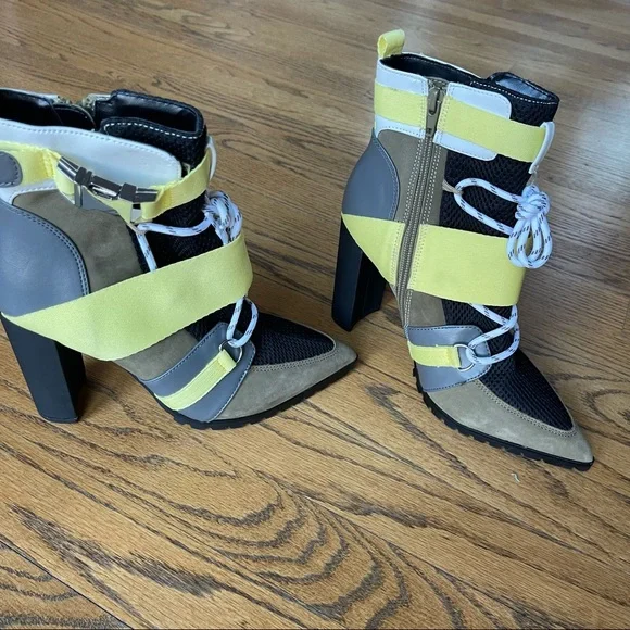 New Steve Madden Illusions Mesh Booties Ankle Booties Size 7 - Picture 3 of 15